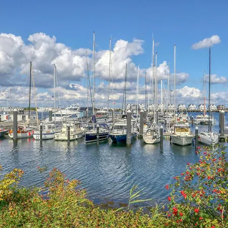 Awesome In Ostseeresort * Olpenitz